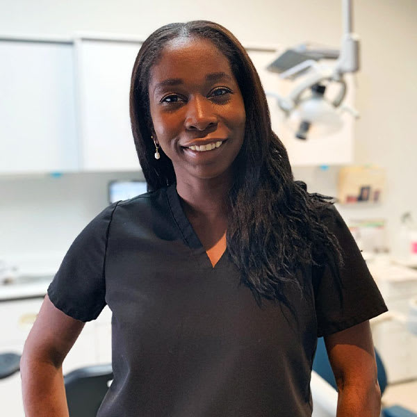 Dr. Rachel Babajide Leclerc, L'Ancienne-Lorette Dentiste généraliste